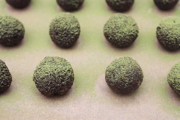 Almond Butter Dark Chocolate Energy Bites